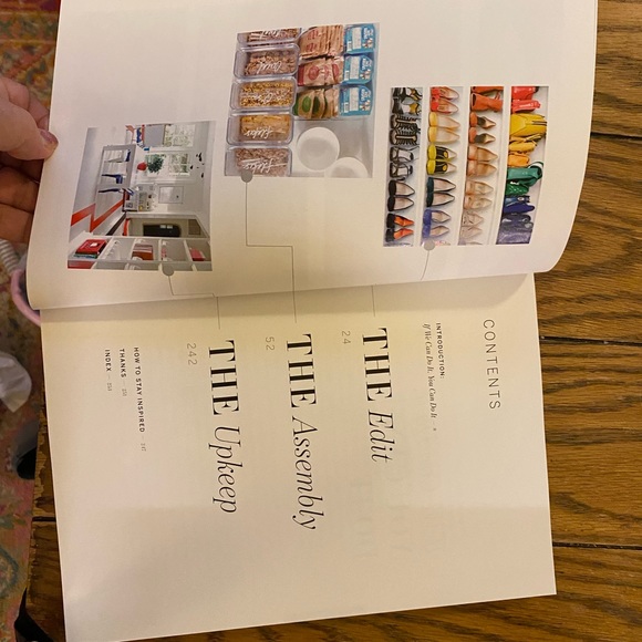 The Home Edit:  A Guide to Organizing and Realizing Your House Goals - Picture 2 of 2